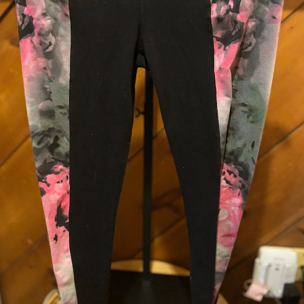 Athleta Black Activewear - Picture 2 of 4